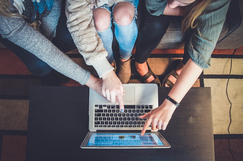 Revolutionizing Student Feedback: AI-Driven Tools for Teachers